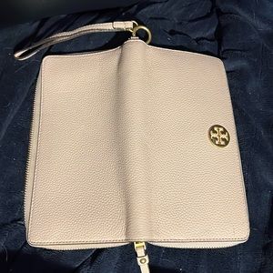 Tory Burch Leather Continental Wallet. Like new.